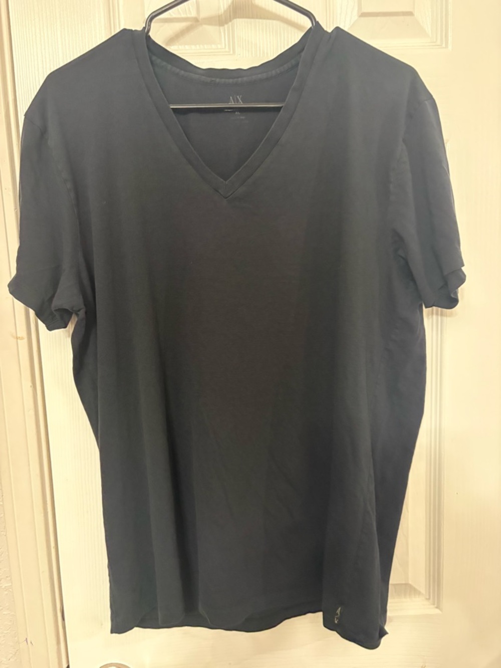 A/X Armani Exchange Men’s Black V-Neck pima cottonTee. Size XL